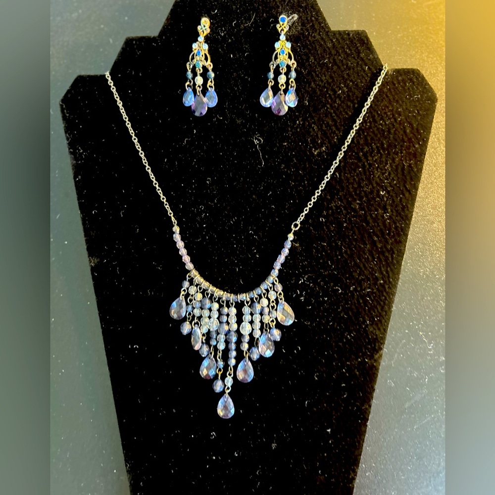 1928 2-piece statement necklace and post earrings set in blue crystal